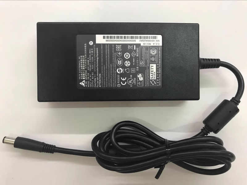 محول تيار متردد دلتا ADP-180MB - مراجعة Laptop Charger وسعره